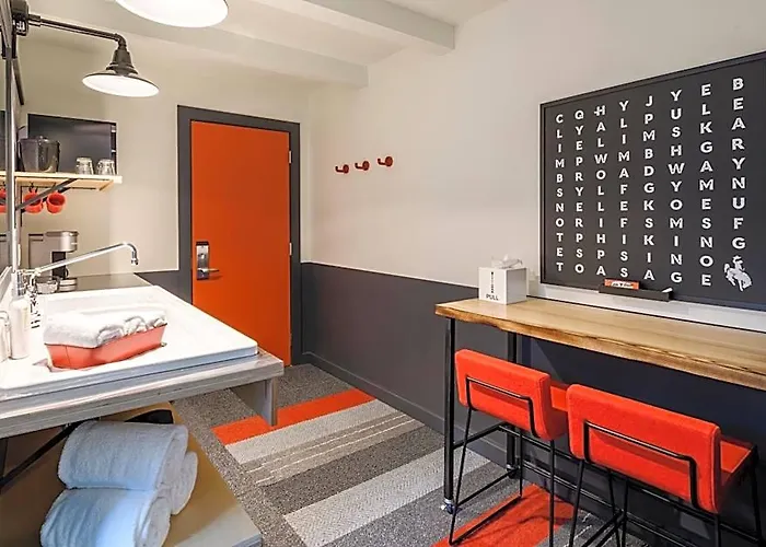 Mountain Modern Hole Hotel
