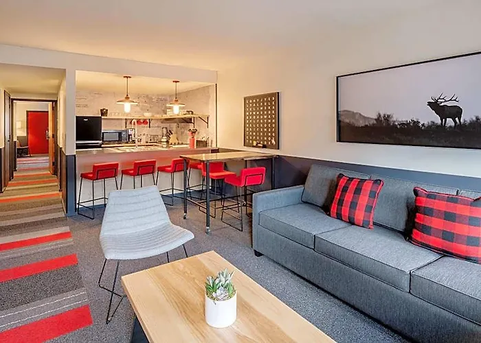 Mountain Modern Hole Hotel 3*