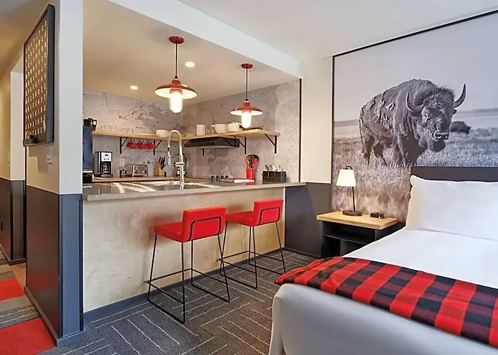 Hotel Mountain Modern Hole Jackson