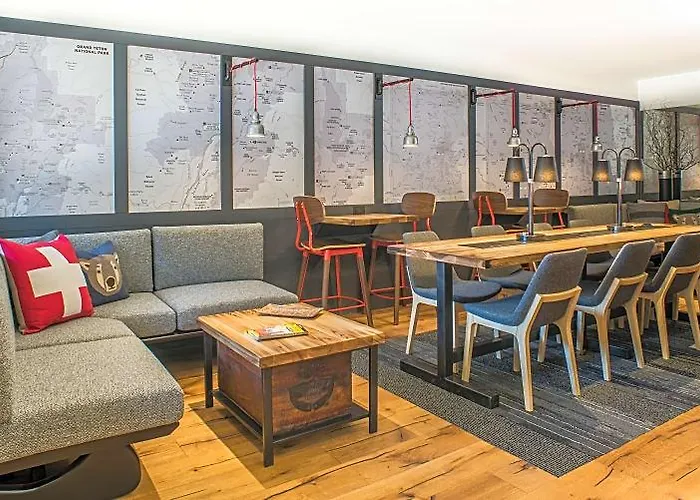 Mountain Modern Hole Hotel 3*
